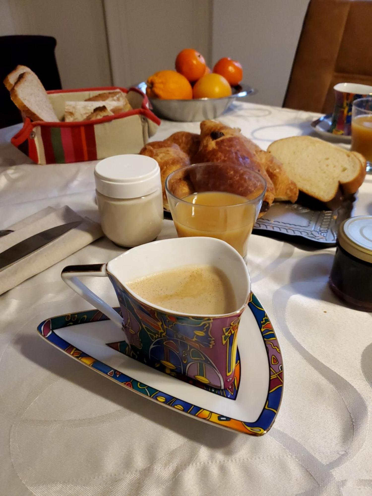 Bed and Breakfast Domaine De La Gemoliere Gémozac Exteriér fotografie